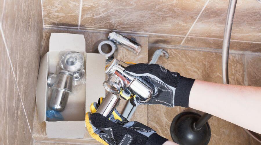 Expert Emergency Roof Repairs services in Litchville, ND